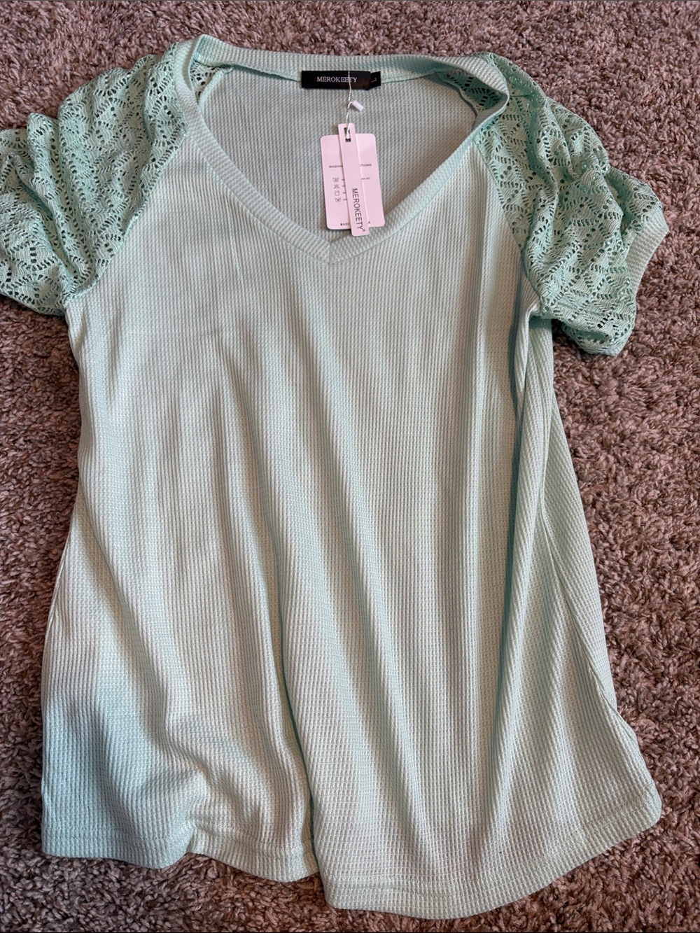 Eyelet-Sleeve V-Neck Short Sleeve Tee - Mint